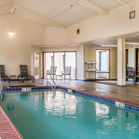 Quality Inn & Suites Benton - Draffenville Eksteriør billede
