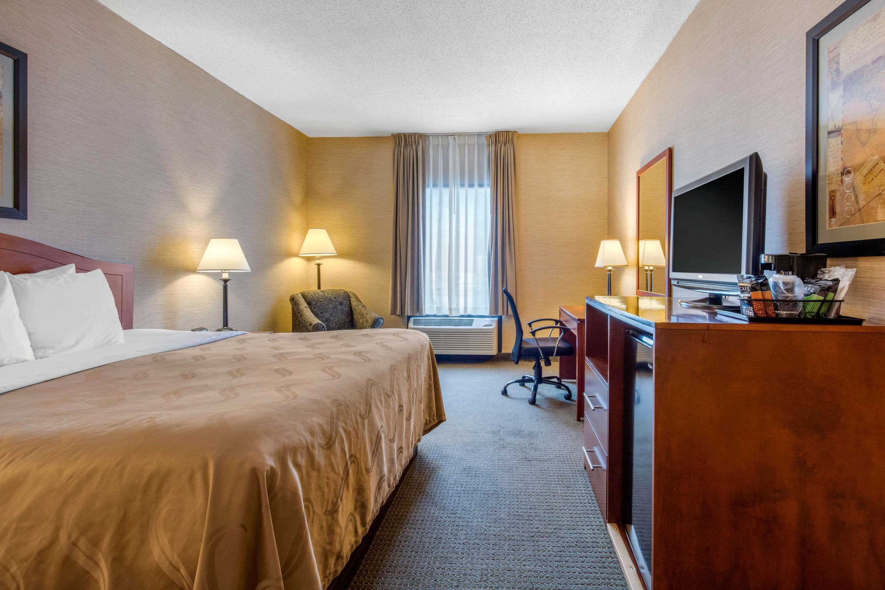 Quality Inn & Suites Benton - Draffenville Eksteriør billede